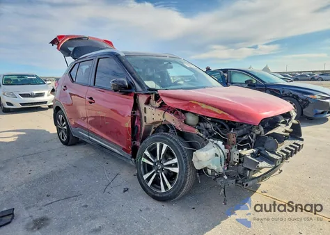 2019 Nissan Kicks S z USA, uszkodzony, nr VIN 3N1CP5CU2KL503087